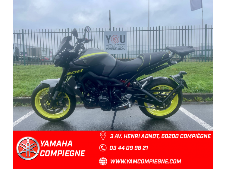 YAMAHA MT-09